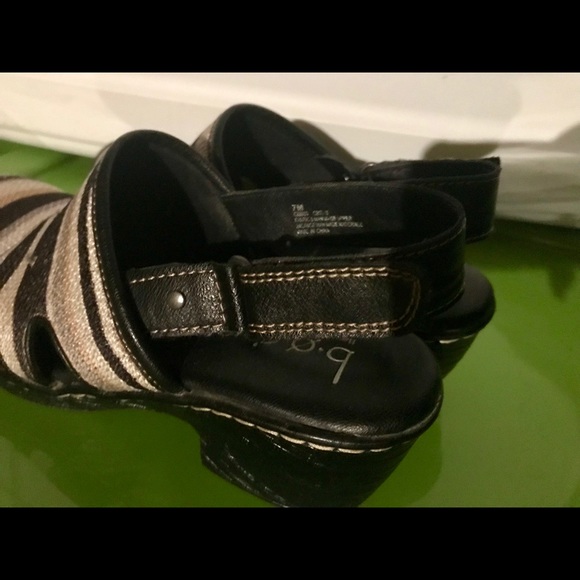 Boc stripe clog **last week available** - Picture 5 of 8